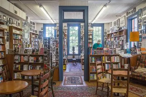 квадратные книги Оксфорд Миссисипи