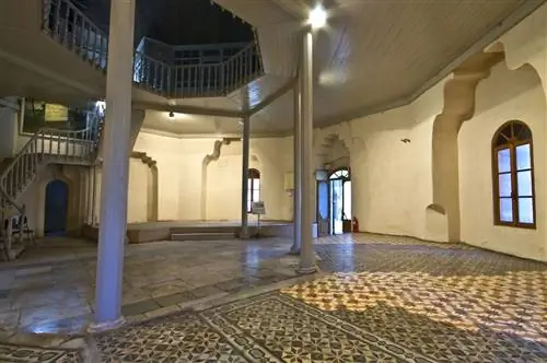 Историческое здание бани Bey Hamam в городе Салоники в Греции