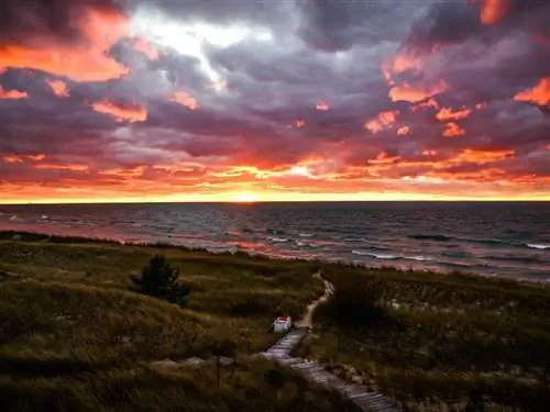 6 мест для плавания, весла, тропы и кемпинга, которые вам нужно знать в Западном Мичигане