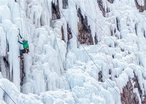 Как подняться на красивый и пугающий ледяной парк Орей в Колорадо