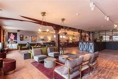 Хостел House of Sandeman and Suites