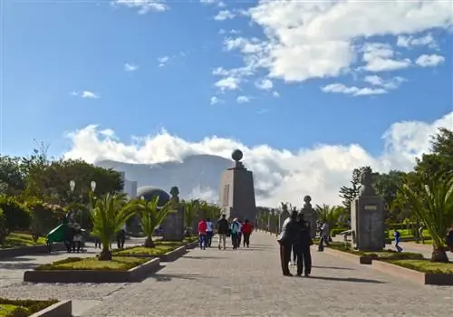 Через TravelStoke