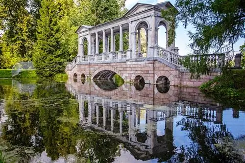 Мраморный мост в парке Царское Село, Пушкин, Россия