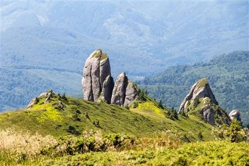 Остроконечная скала в Чукасе