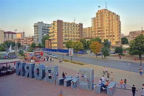 Памятник новорожденному Памятник новорожденному