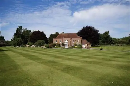 Гордость и предубеждение Airbnb