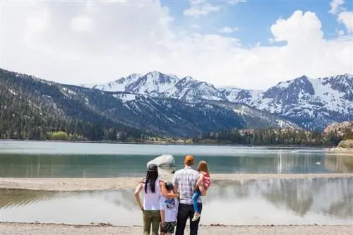 Sierra Summer: единение с природой в Mammoth Lakes Sierra Summer: единение с природой в Mammoth Lakes