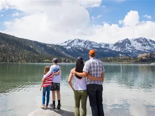 7 умопомрачительных пейзажей в Маммот-Лейкс, Калифорния (и как их исследовать)