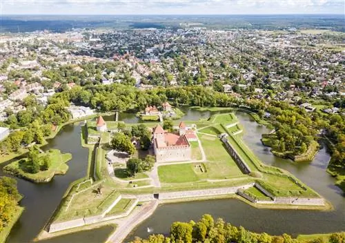 Укрепления епископского замка Курессааре