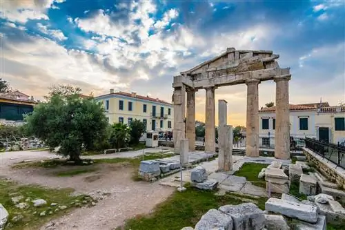 Древнеримский форум в Афинах