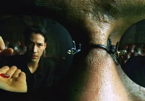 Красная таблетка: 15 фильмов, которые гарантированно взорвут ваш мозг