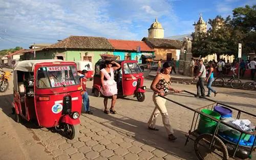 Венди Коннетт