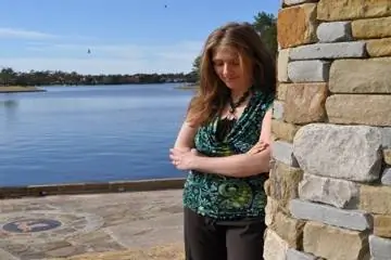 Заместитель редактора Мишель Шустерман рассказывает о книжном издательстве