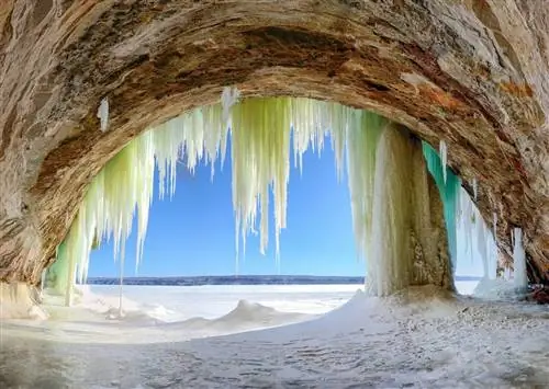 7 самых красивых отпусков на озере этой зимой