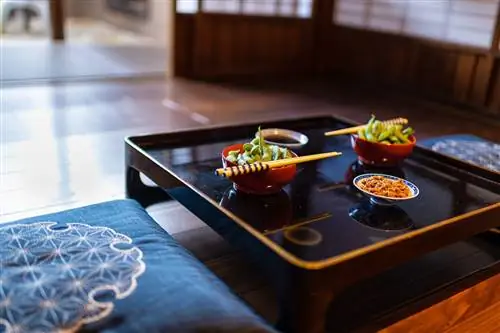Традиционный японский ресторан ryokan kaiseki