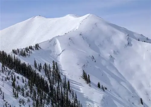 Как разгромить Highland Bowl, самый сложный лыжный поход в Колорадо