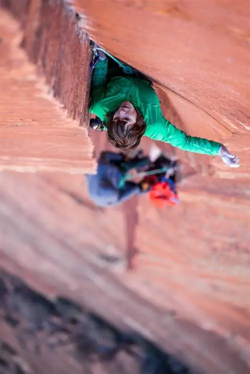 Кэти на Moonlight Buttress