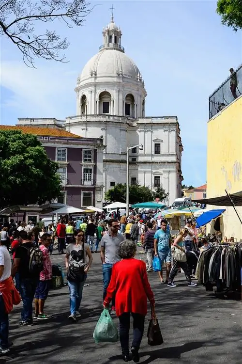 14 Feria de Ladra, субботнее утро.