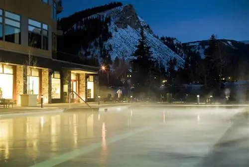 Вечер у бассейна Westin Riverfront