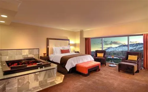 Люкс «Атлантис» с джакузи