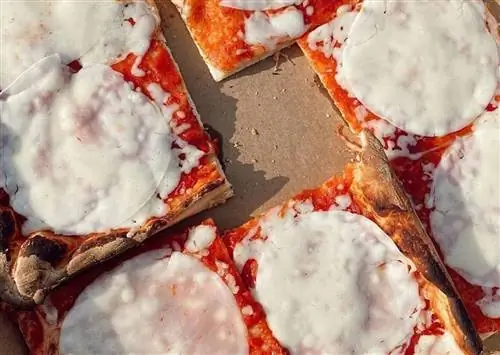 Пляжная пицца Новой Англии - это сладкая и пикантная пицца, которую должен попробовать каждый