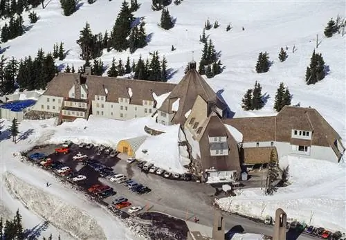 Timberline Lodge, локация из фильма ужасов из «Сияния».