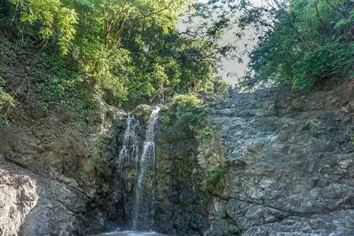 STA Adventure Activies Прыжки с водопада 1 (1)