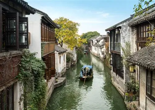 11 невероятных городов мира, которые лучше всего исследовать под водой