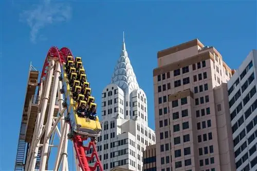 Американские горки в отеле New York New York в Лас-Вегасе