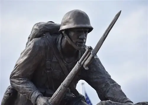 История первых чернокожих морских пехотинцев живет в этом городе Северной Каролины