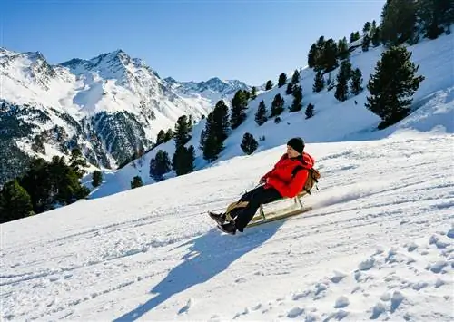Самые длинные и страшные санные трассы в мире с потрясающими видами и крутыми поворотами