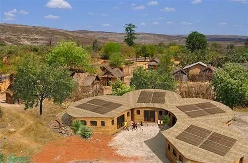 На Мадагаскаре строят первую в мире школу, напечатанную на 3D-принтере