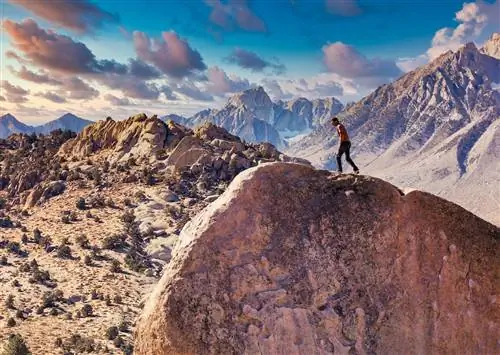 Альпинисты любят Бишоп, штат Калифорния, за его скалы, маршруты, виды и атмосферу