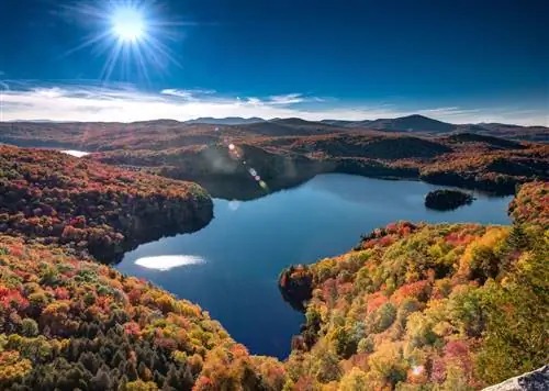Северо-восточное королевство Вермонта - это отдельная вселенная, скрытая глубоко в природе