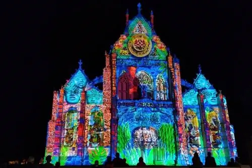 Couleurs-damour-Light-Show-Bourg-en-Bresse-лето-2021