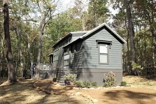 Мини-дом на вершине горы в The Retreat at Deer Lick Falls, bonnaroo airbnbs