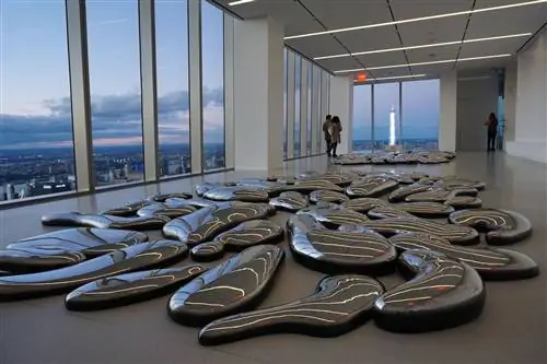 SUMMIT One Vanderbilt отражает инсталляцию