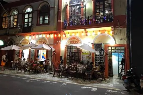 желтая роза техаса американский тематический ресторан