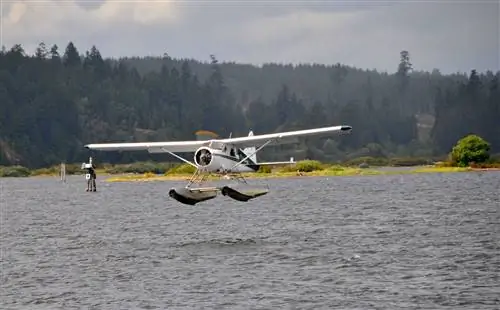 плавучий самолет tofino bc