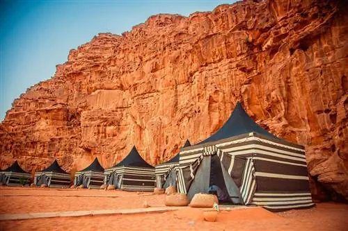 Кемпинг бедуинов в Вади-Рам, Иордания