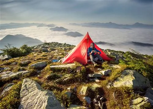 турист с условиями сверхлегкого туризма Rainfly