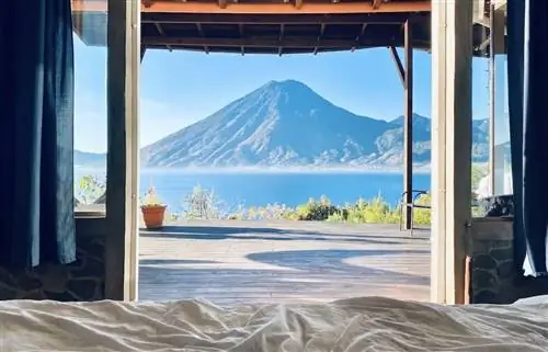 Эти мечтательные озера Атитлан Airbnbs имеют эпические виды на вулканы