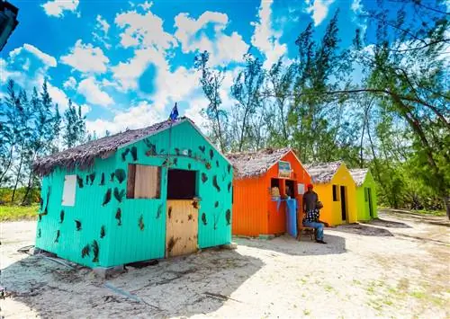 Отправляйтесь за пляж с этими историческими достопримечательностями в Теркс и Кайкос