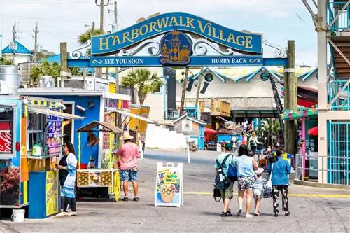 Destin,, Usa, -, 24 апреля, 2018:, Sign, For, Harborwalk, Village, удаленная работа