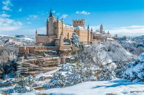 Замок Алькасар Замок Алькасар