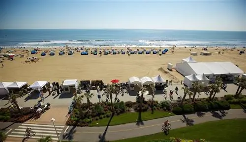 Арт-шоу на набережной Вирджиния-Бич