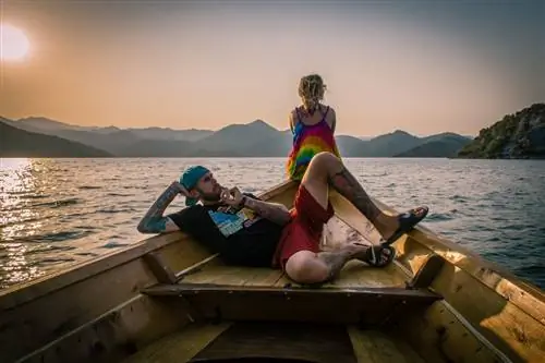 Путешественники делятся историями любви с дороги