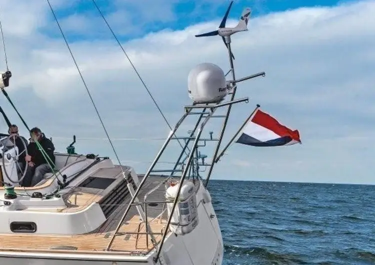 Грамотный монтаж оборудования: стойки и кронштейны для оборудования