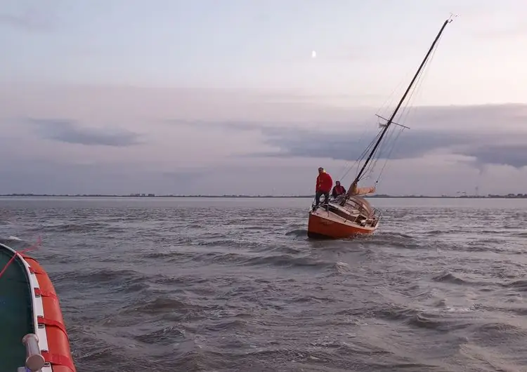 Спасательные операции для моряков в Северном море и Эйсселмере