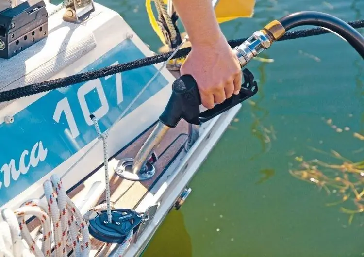 Что помогает от дизельной чумы в топливном баке